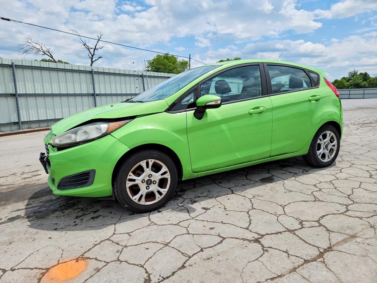 Salvage Ford Fiesta Image