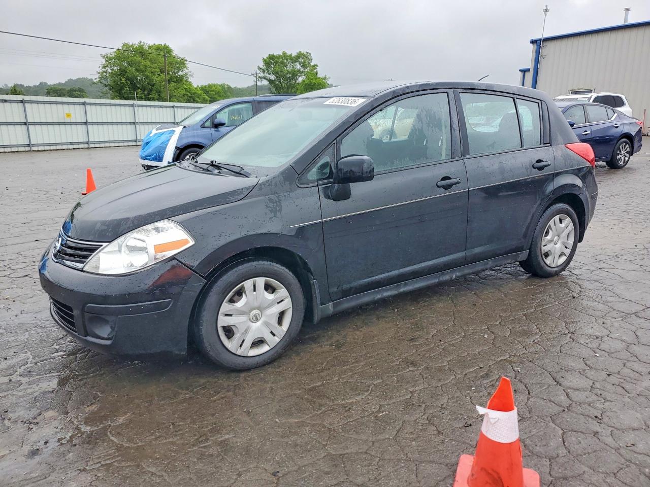 Salvage Nissan Versa Image