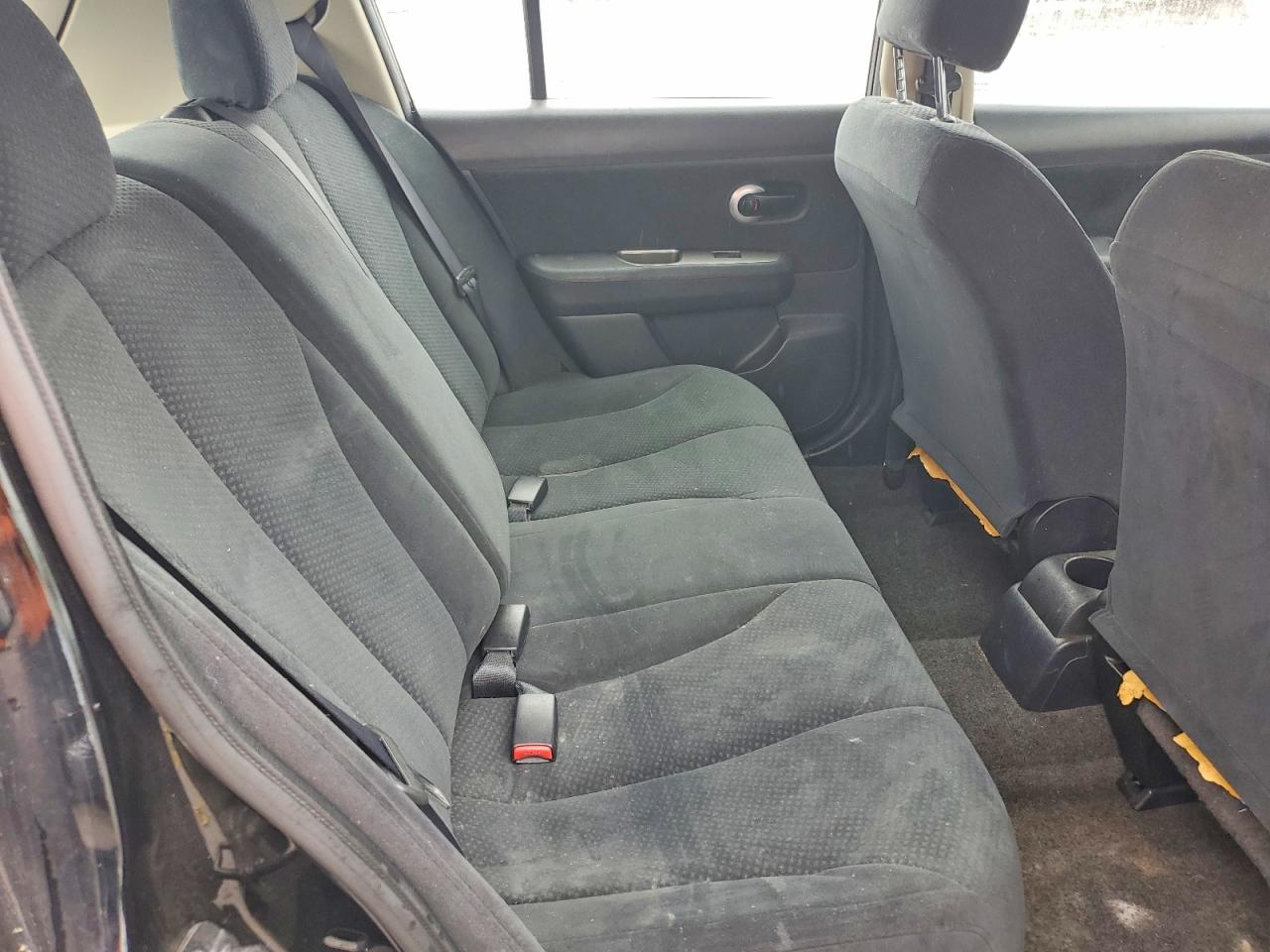 Nissan Versa 1.8 S