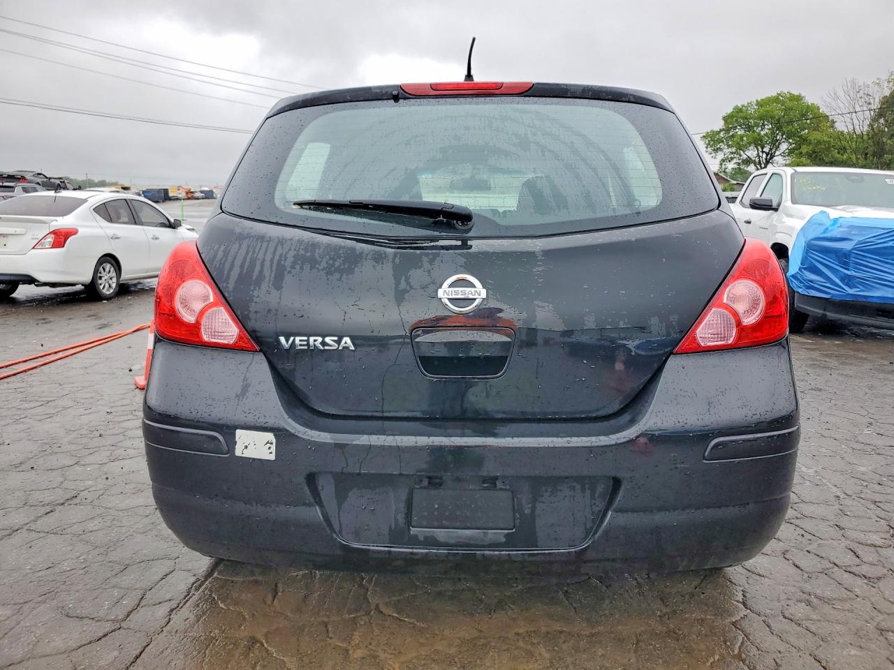 Nissan Versa 1.8 S