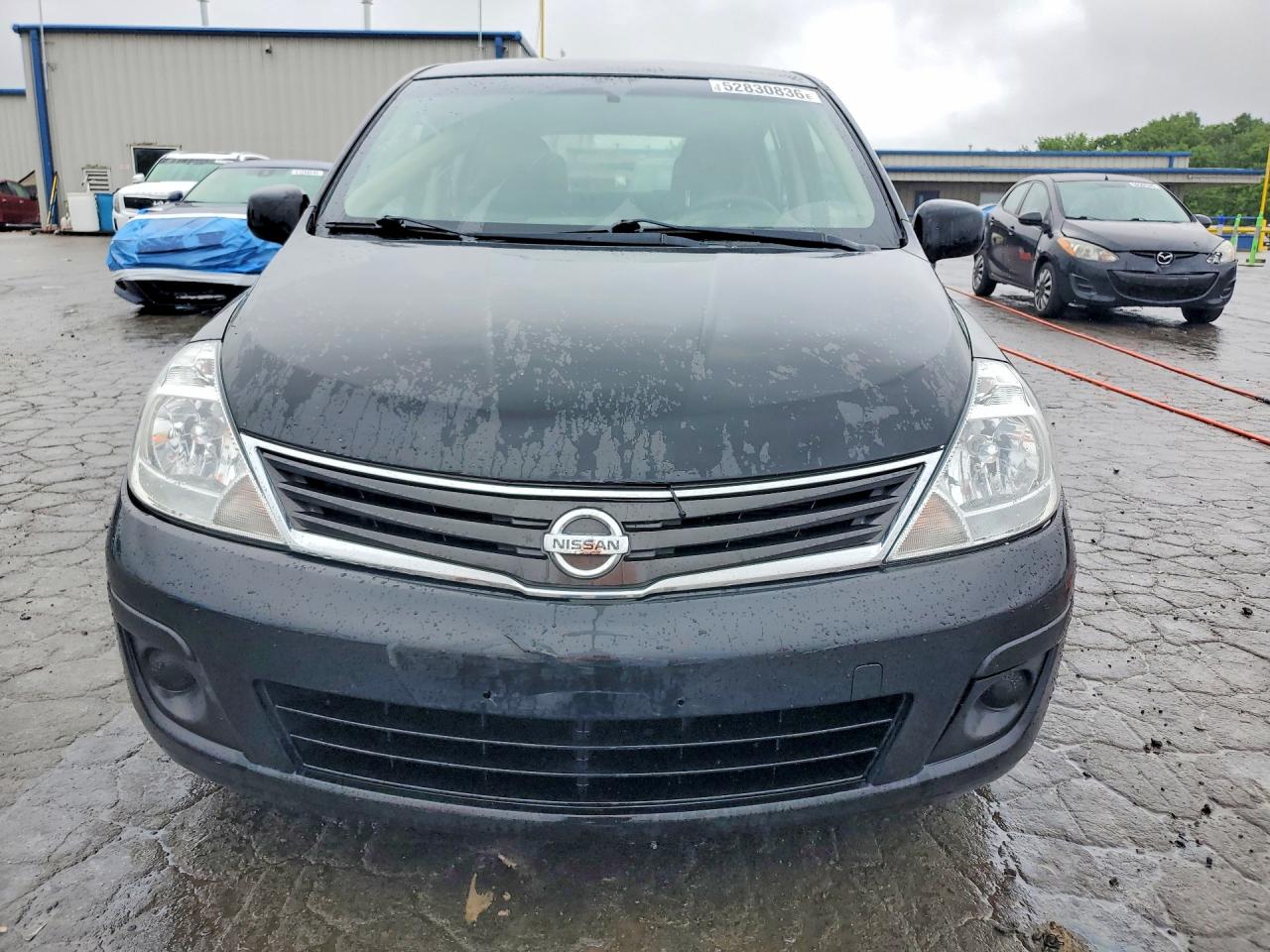 Nissan Versa 1.8 S