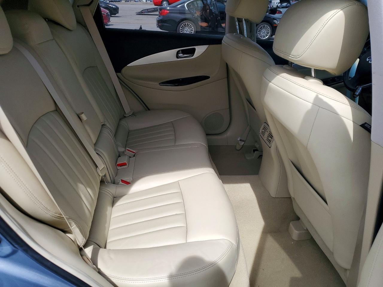 INFINITI Qx Base