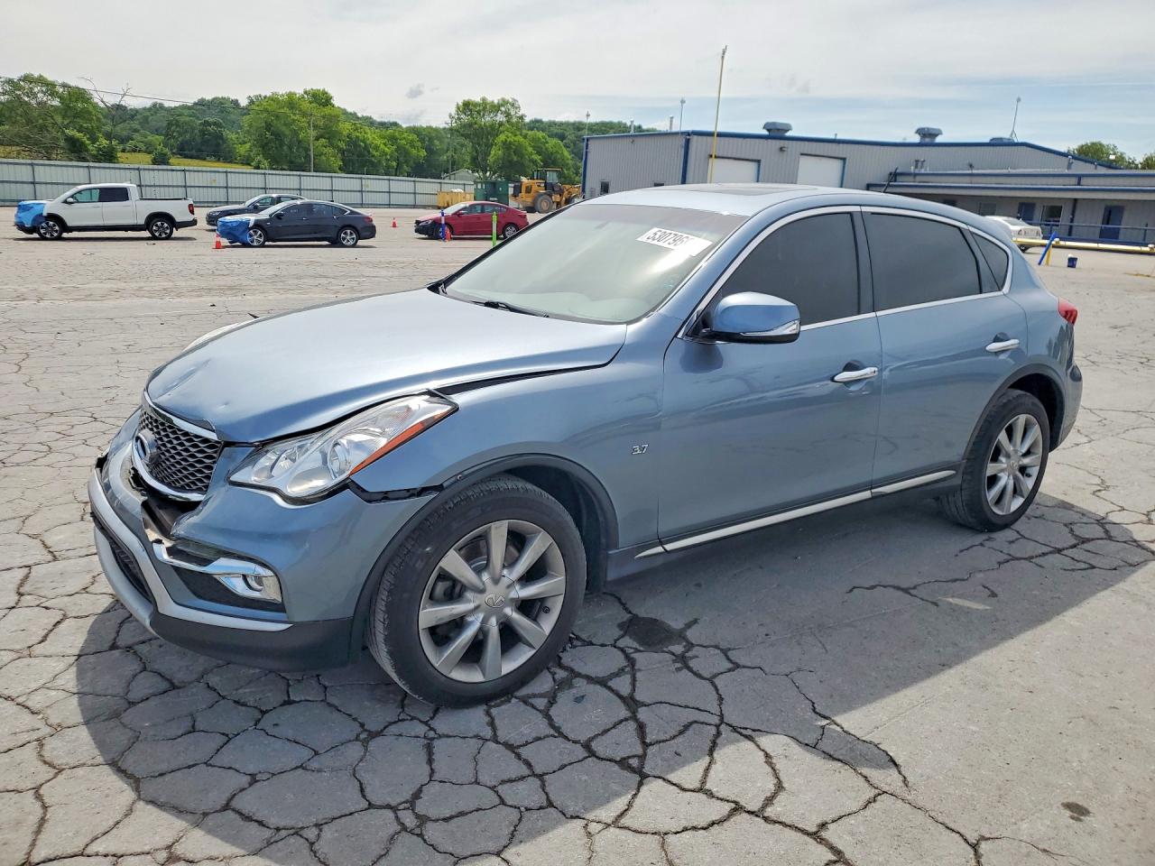 Salvage INFINITI Qx Image