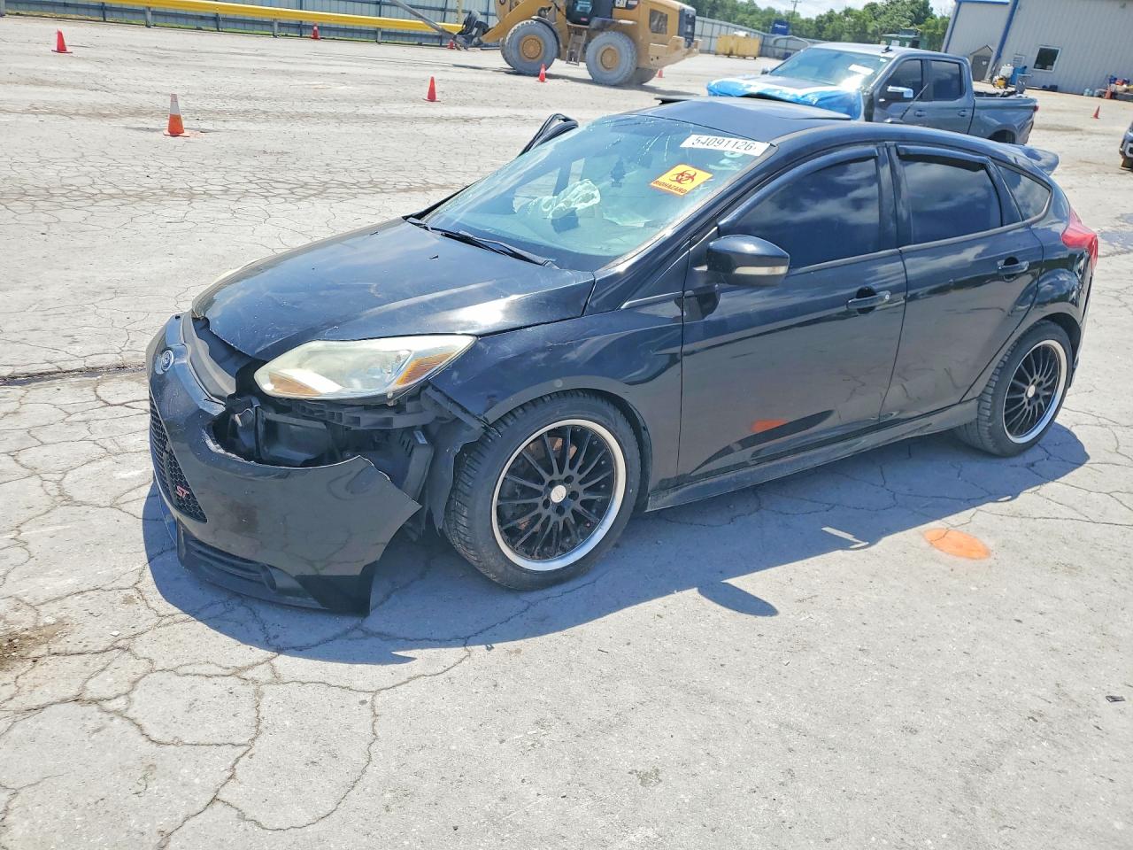 Salvage Ford Focus Image