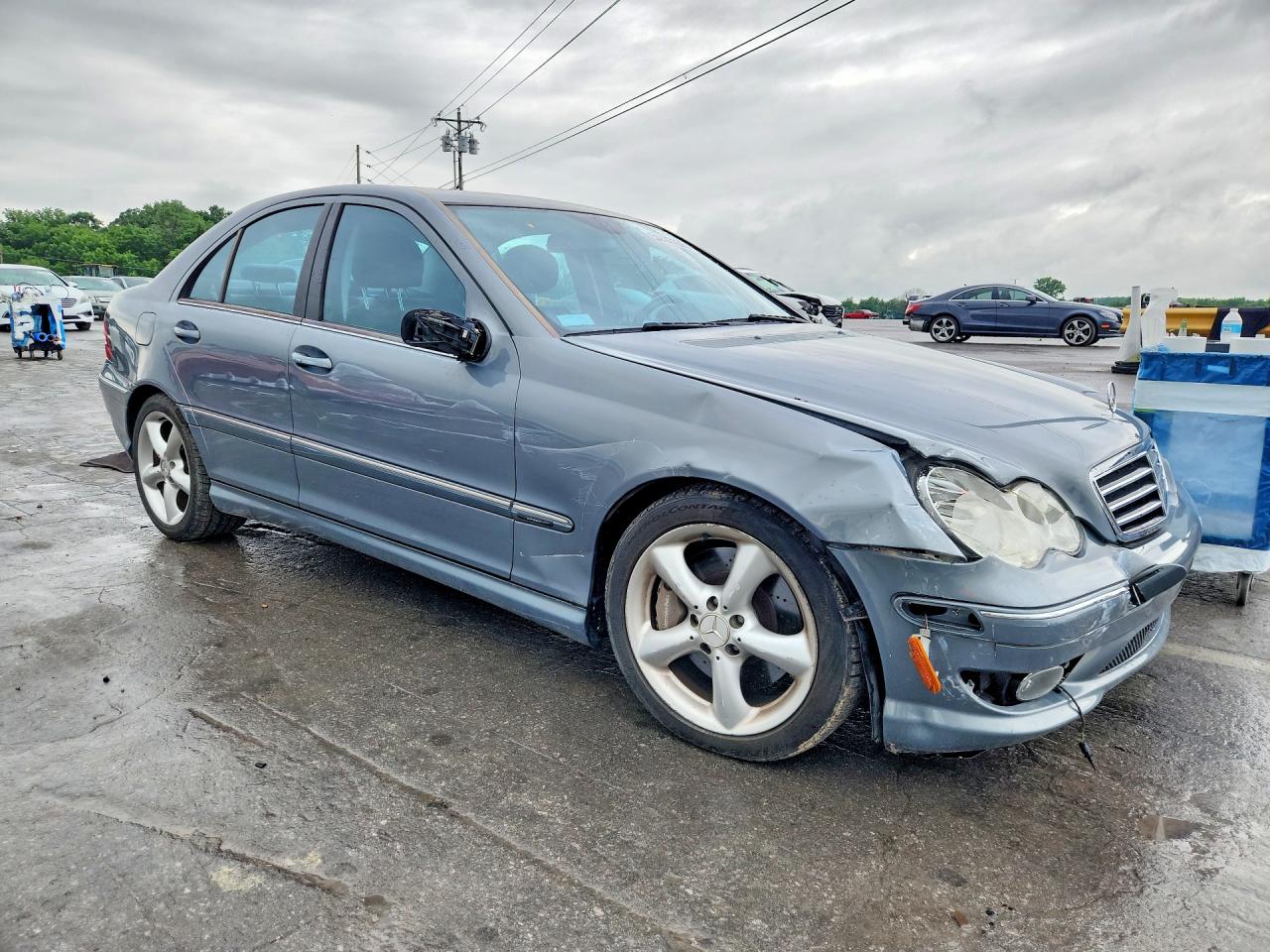 Mercedes-Benz C-Class 230
