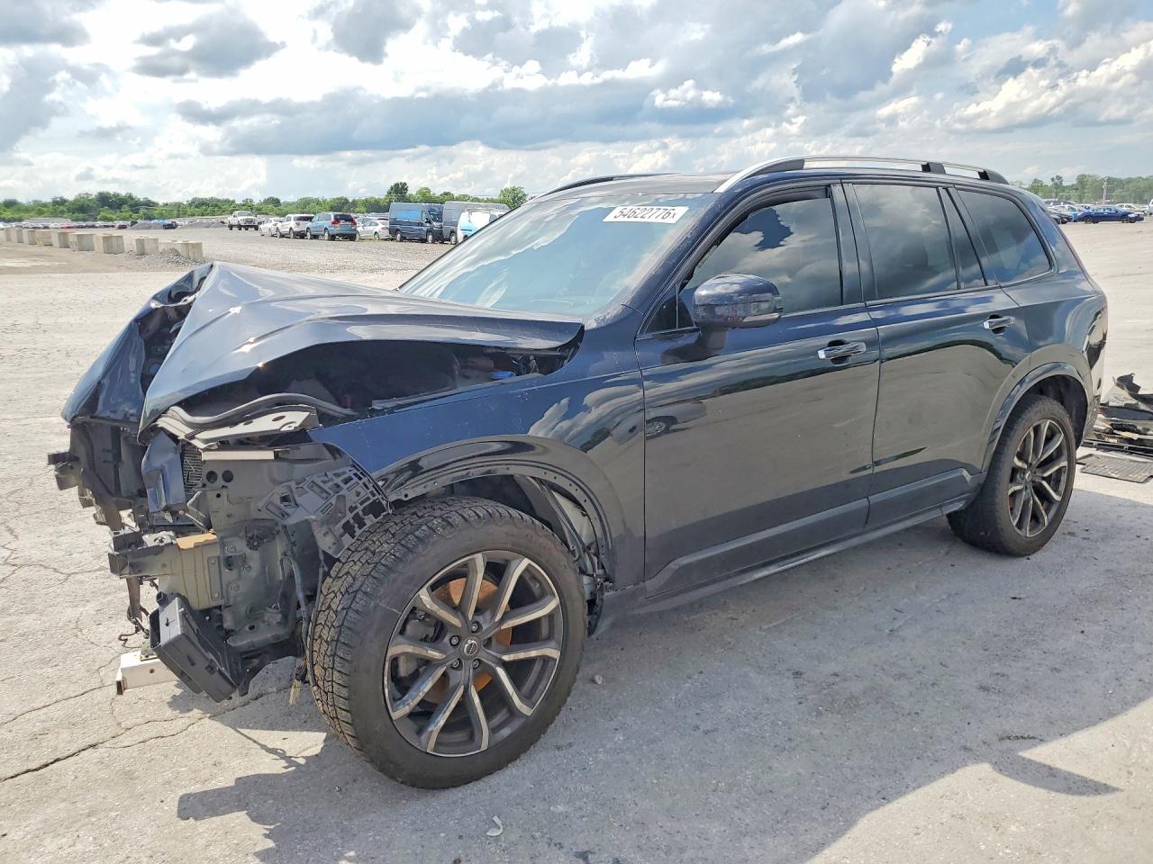 Salvage Volvo XC90 Image