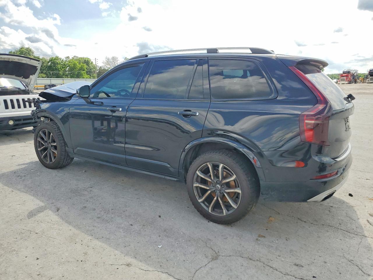 Volvo XC90 T6 Momentum