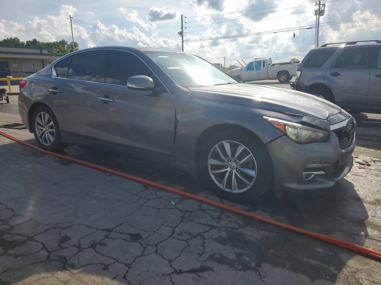 INFINITI Q50 Base