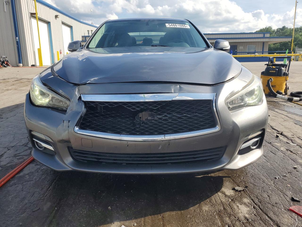 INFINITI Q50 Base