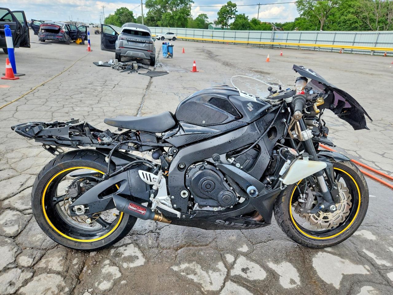 Salvage Suzuki Gsxr750 Image