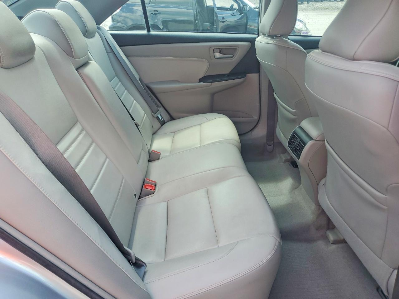 Toyota Camry Xle