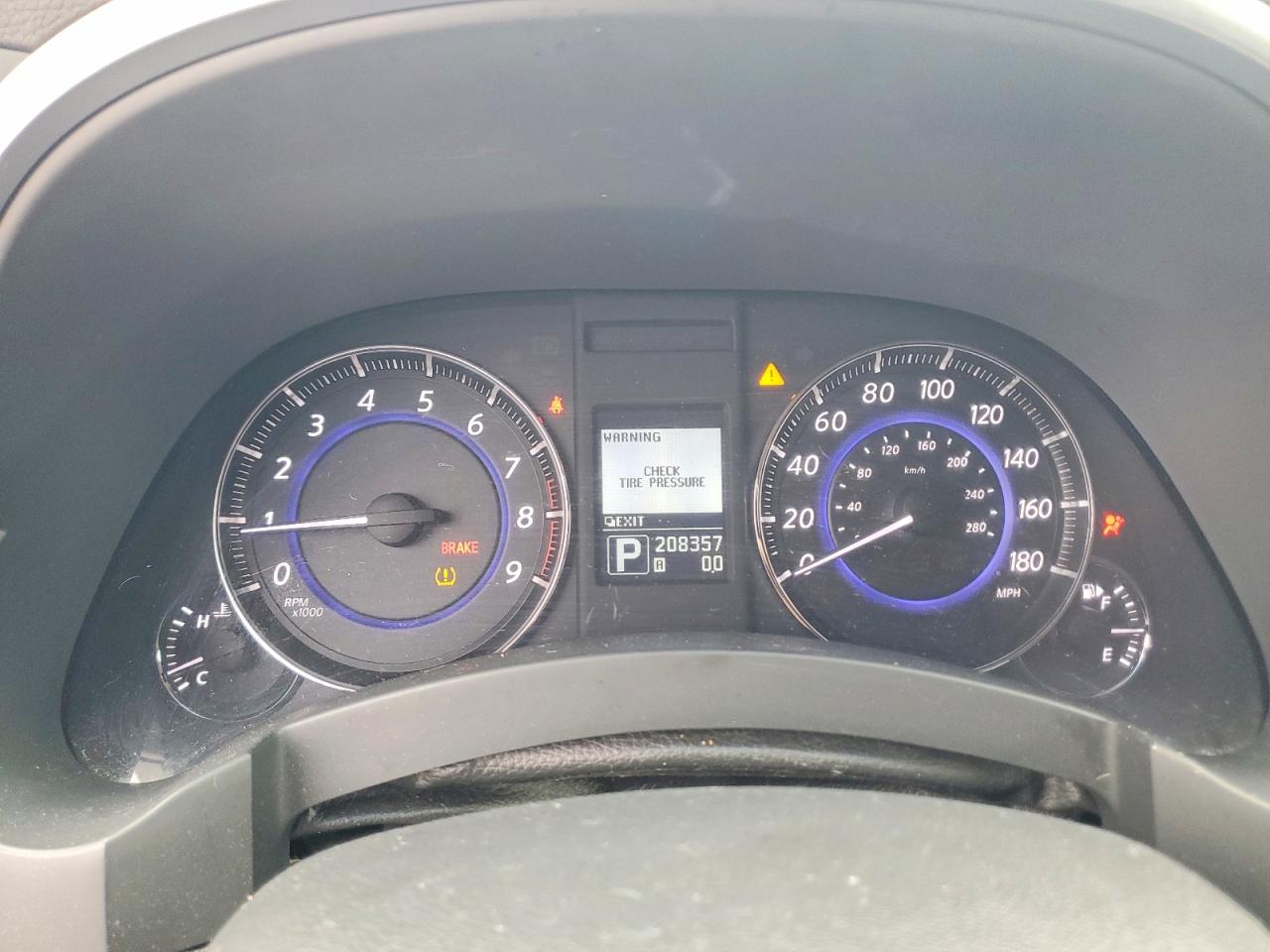 INFINITI Qx Base