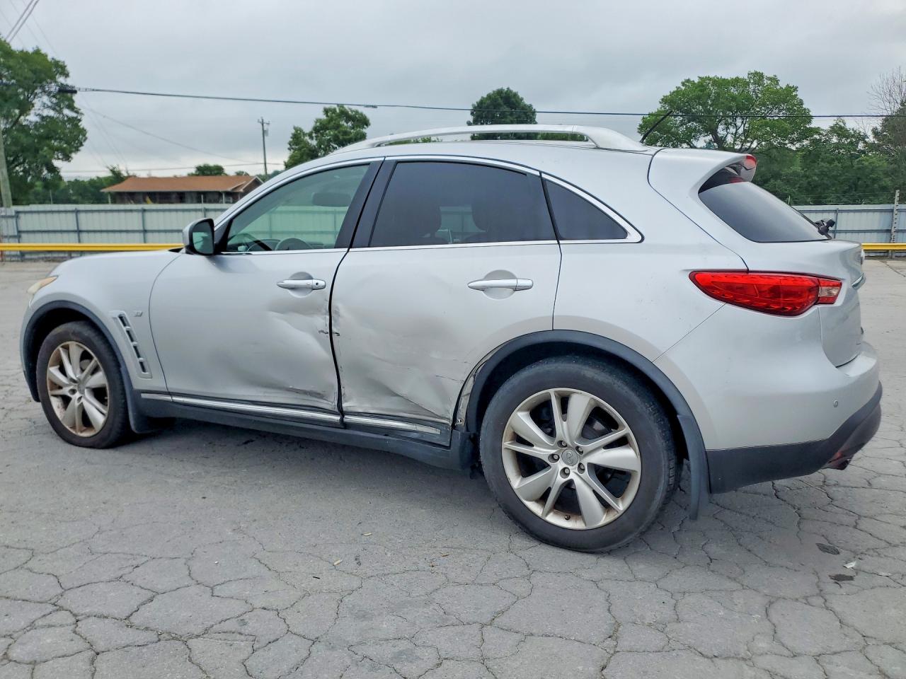 INFINITI Qx Base
