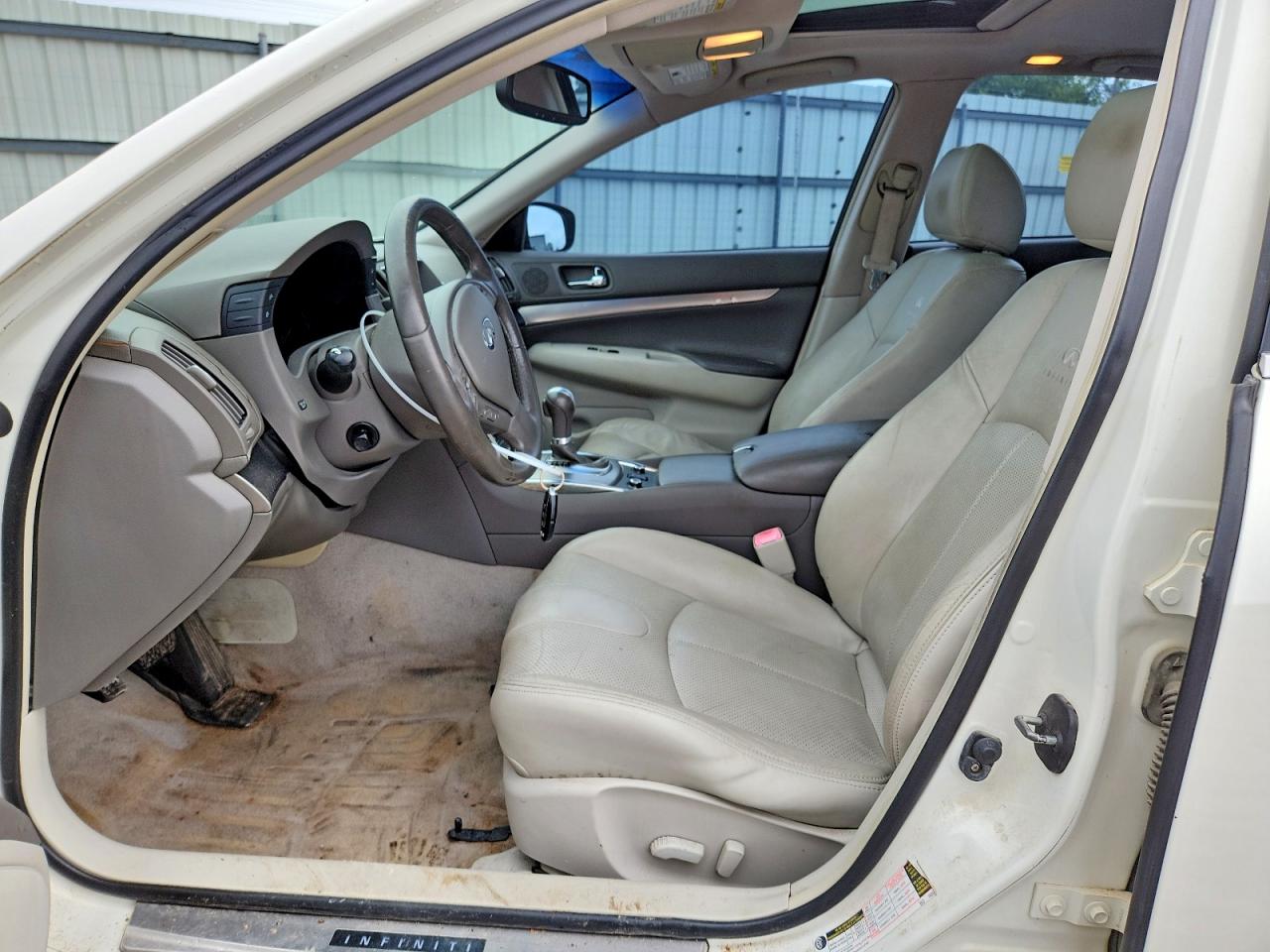 INFINITI G37 X