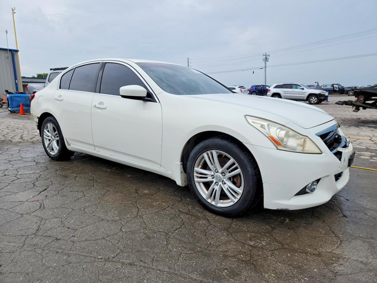 INFINITI G37 X