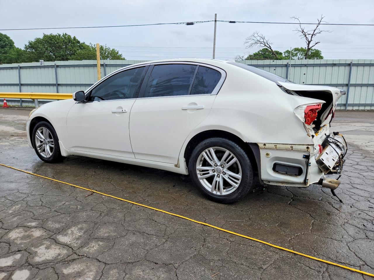 INFINITI G37 X