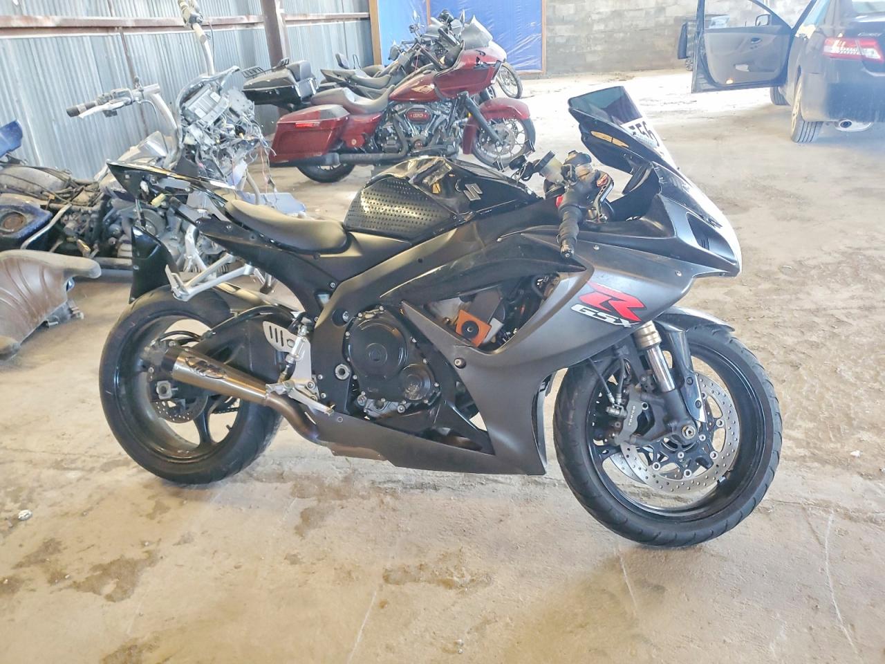 Salvage Suzuki Gsxr600 Image