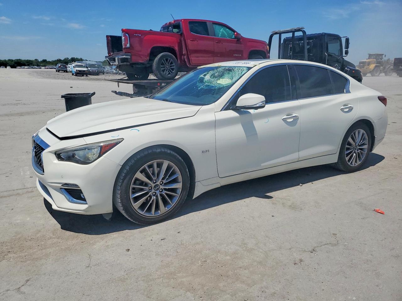 Salvage INFINITI Q50 Image