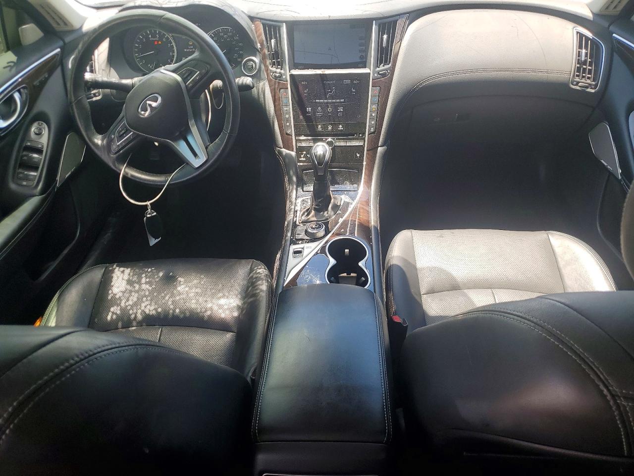 INFINITI Q50 3.0t L 3.0t Luxe