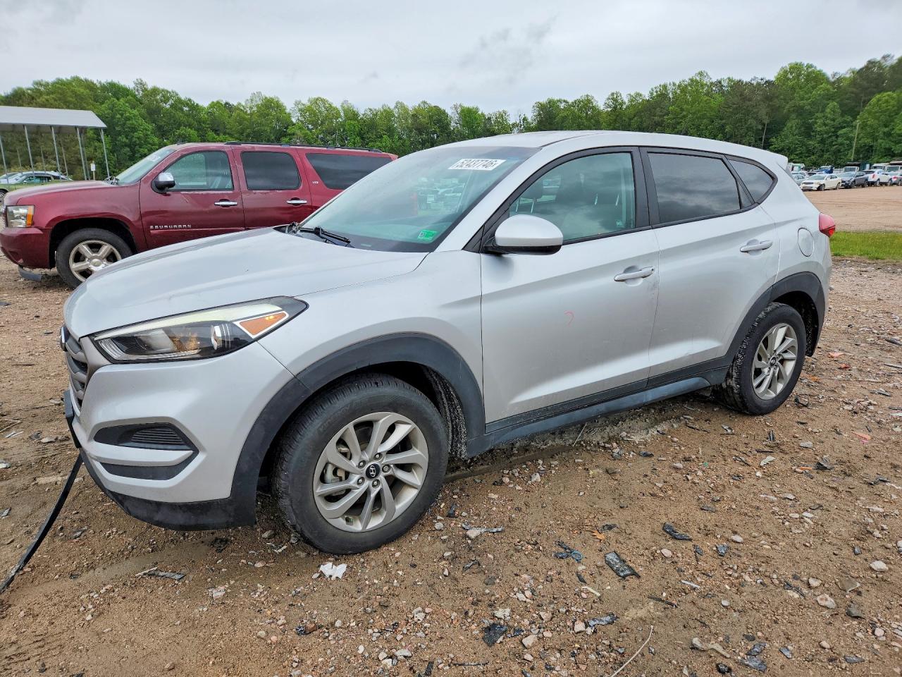 Salvage Hyundai TUCSON Image
