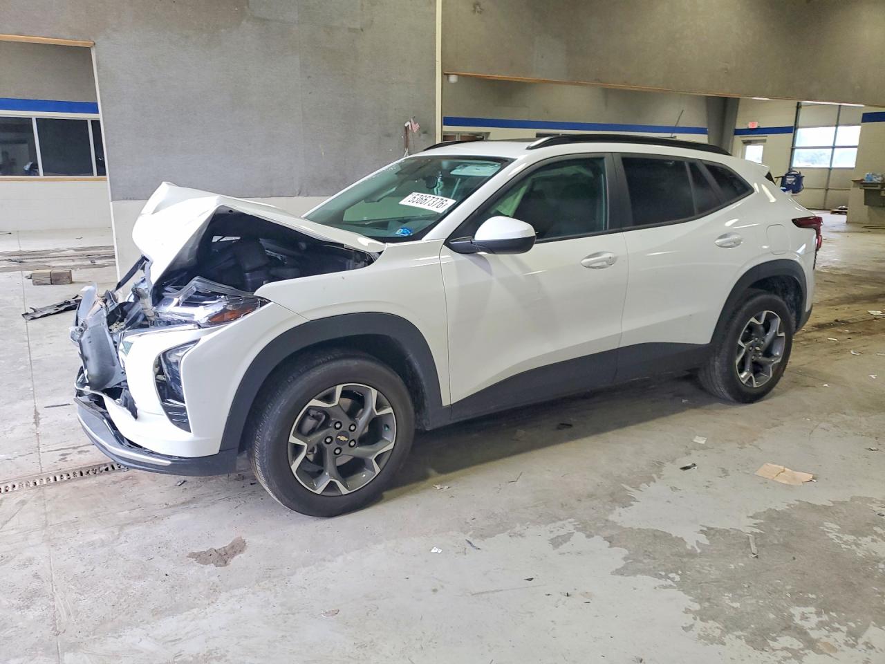 Salvage Chevrolet Trax Image