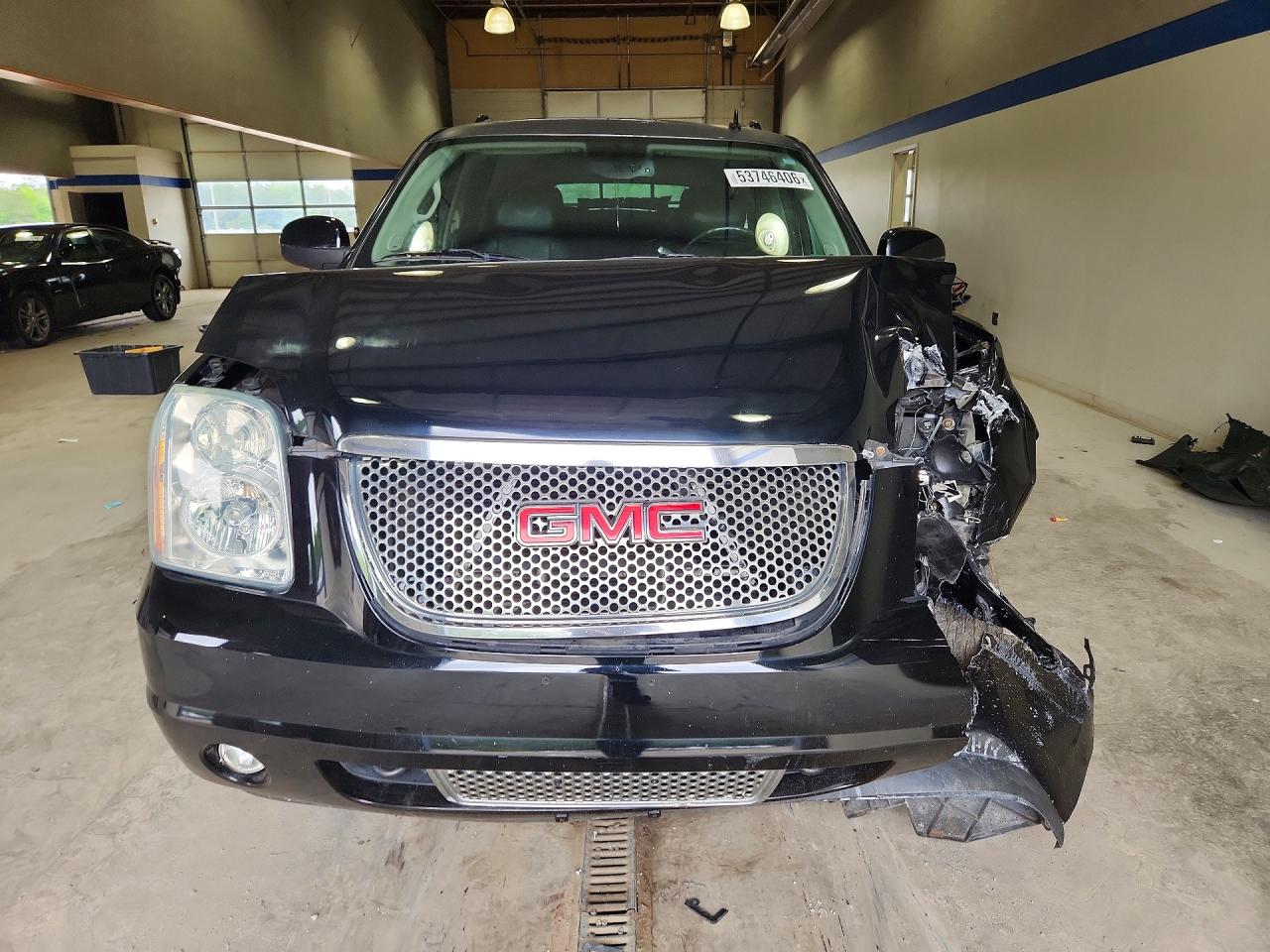GMC Yukon Denali