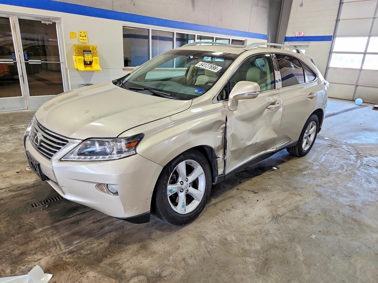 Salvage Lexus RX Image