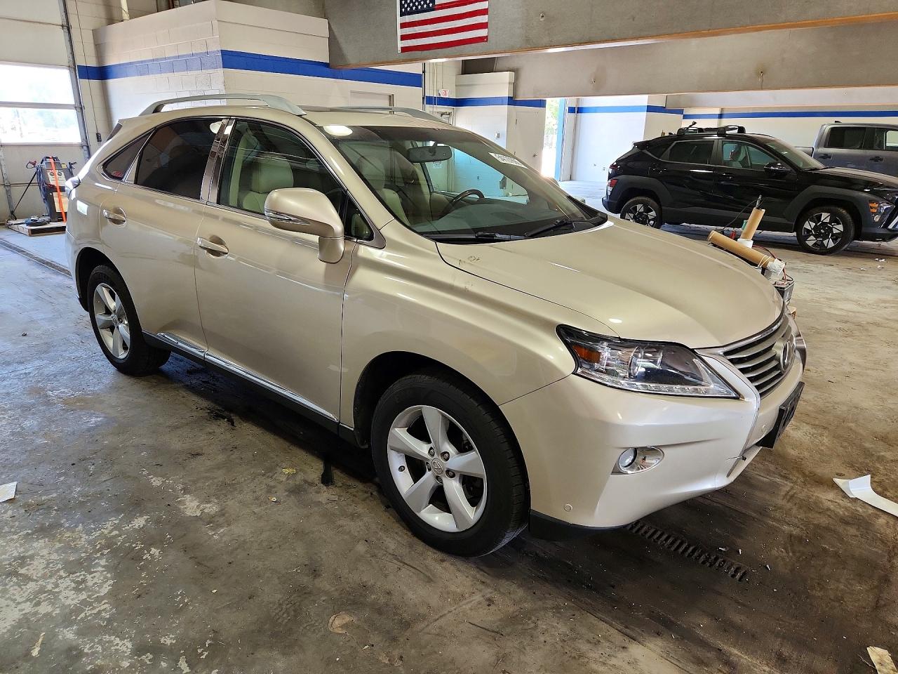 Lexus RX Base