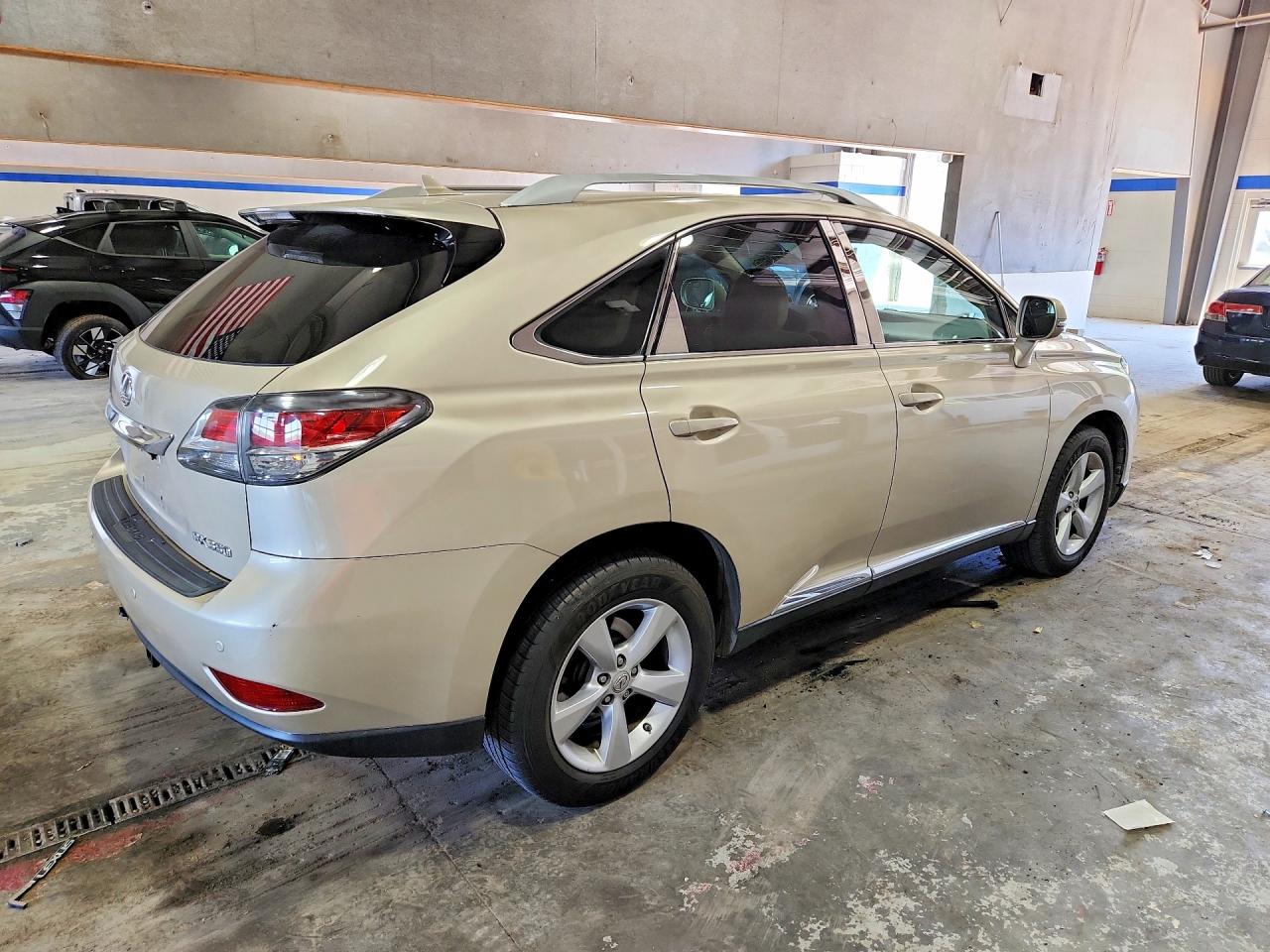 Lexus RX Base