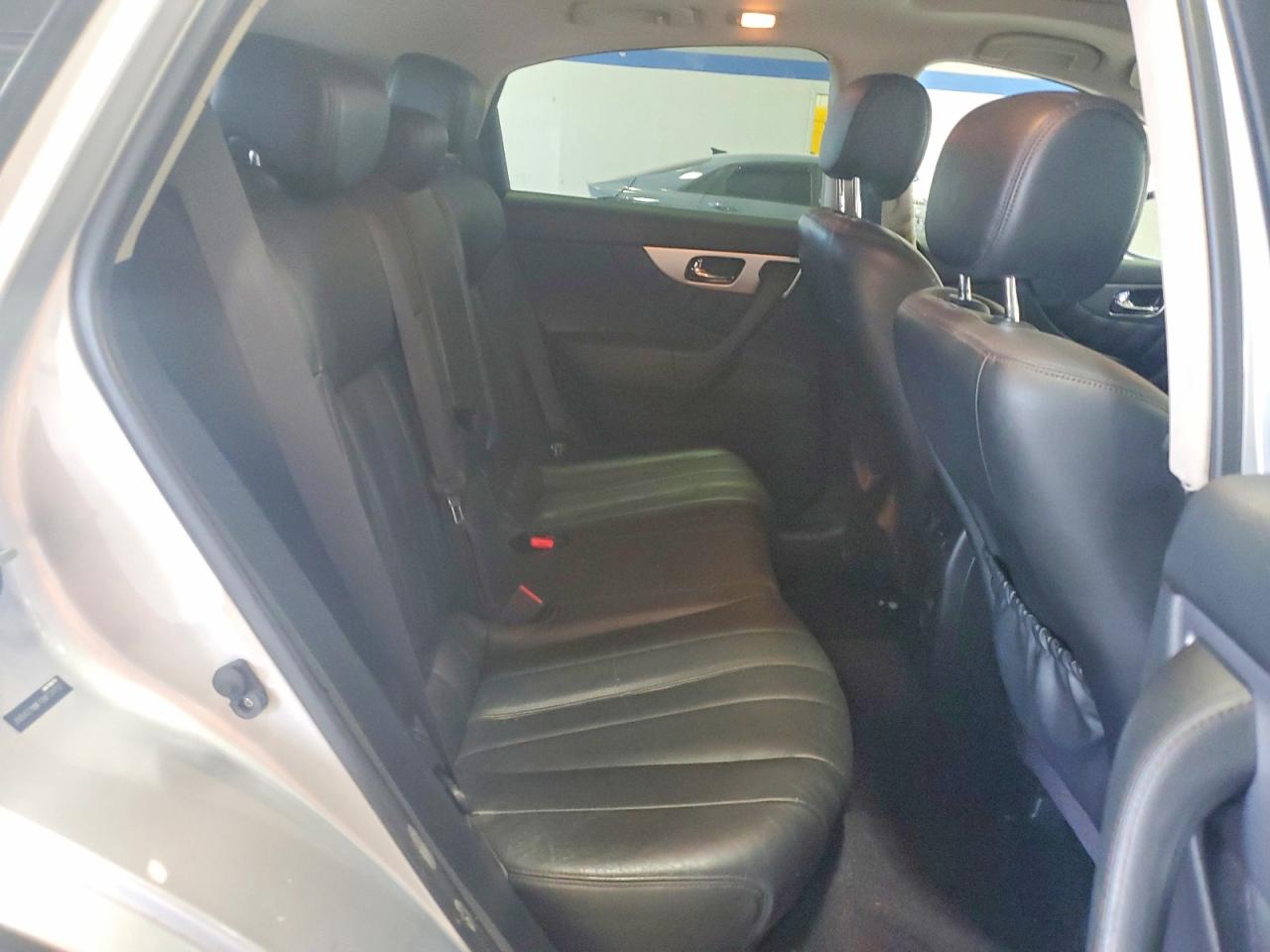 INFINITI Fx Base