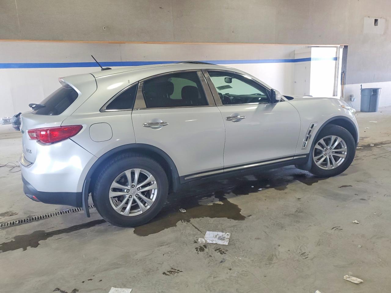 INFINITI Fx Base