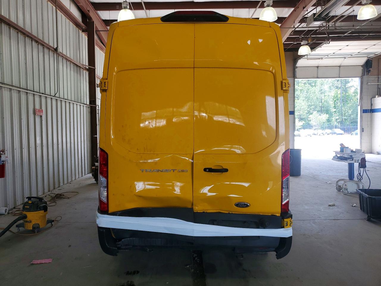 Ford Transit T-250