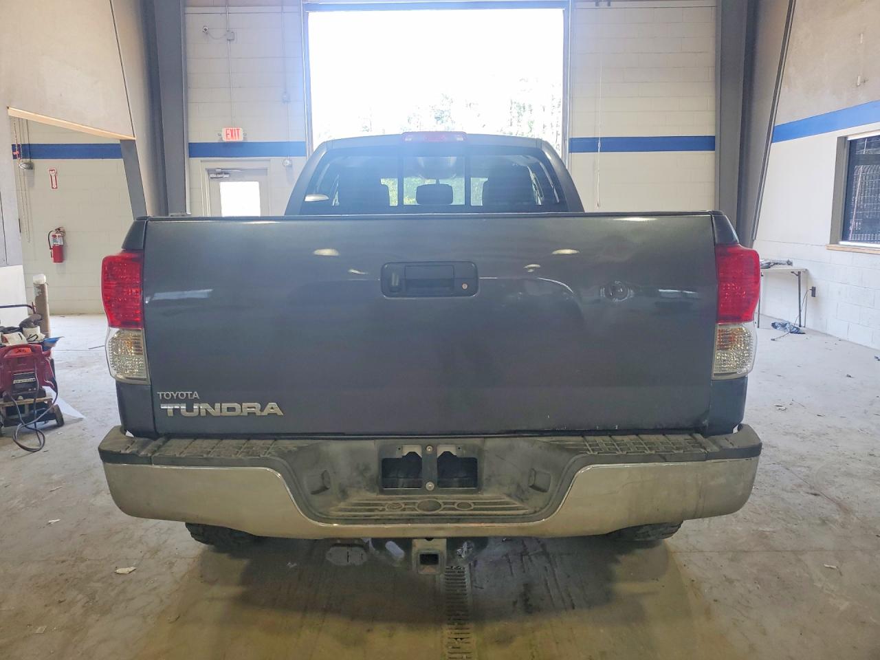 Toyota Tundra Double Cab Sr5