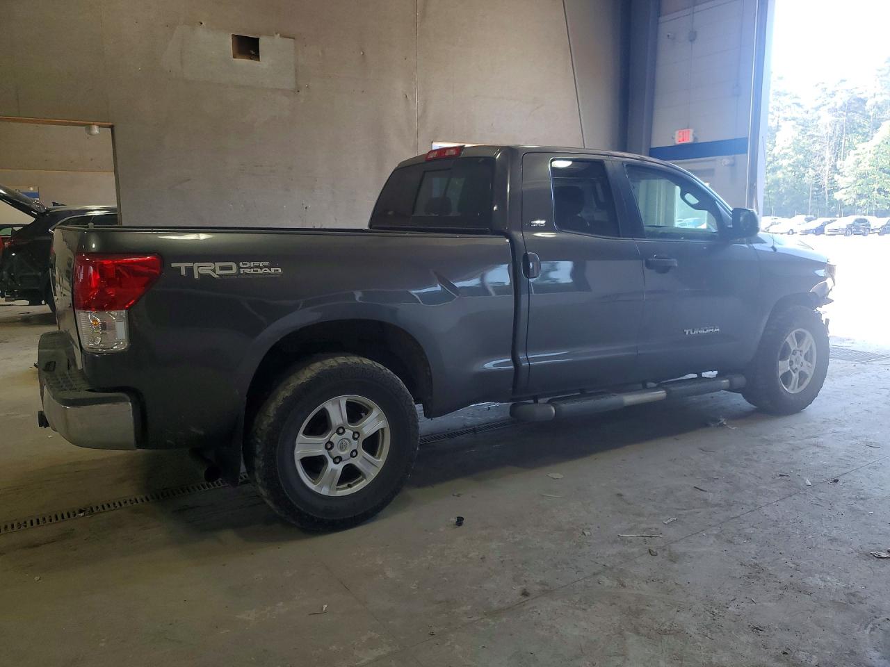 Toyota Tundra Double Cab Sr5