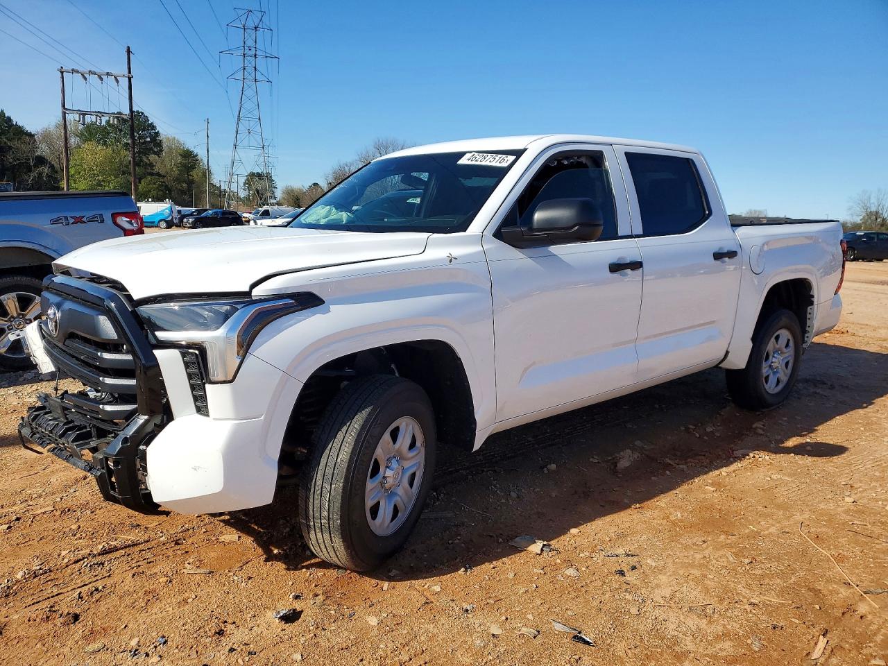 Salvage Toyota Tundra Image