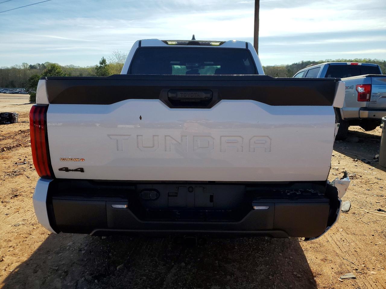 Toyota Tundra Sr