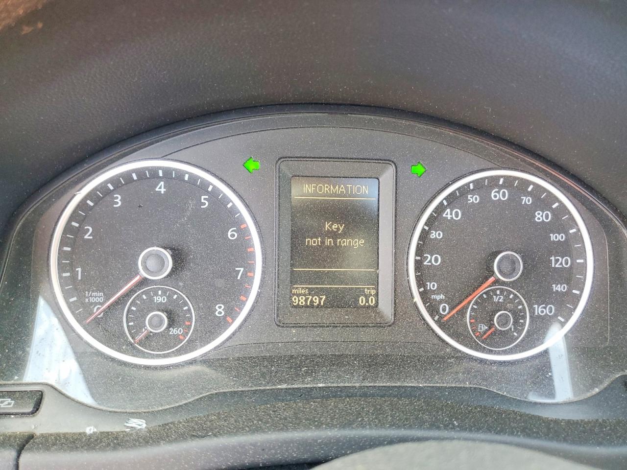 Volkswagen Tiguan S