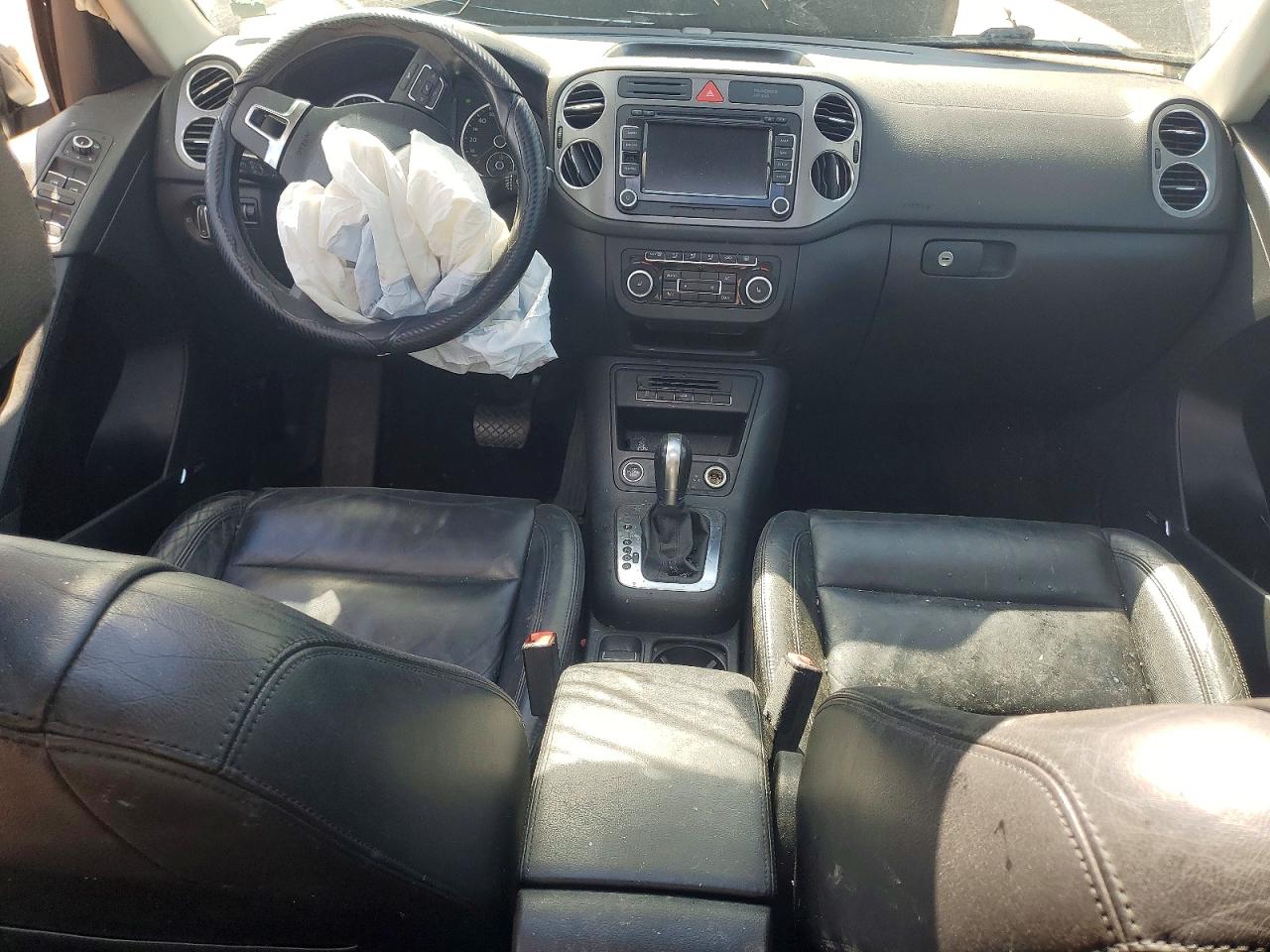 Volkswagen Tiguan S