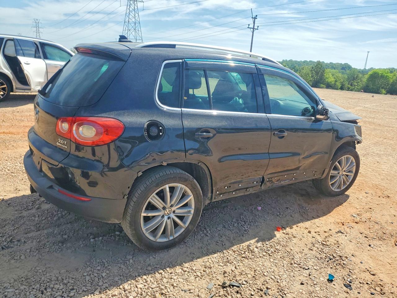 Volkswagen Tiguan S