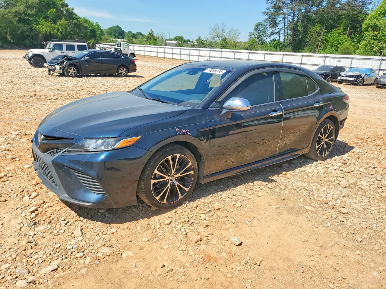 Salvage Toyota Camry Image