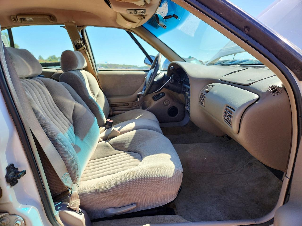 Pontiac Bonneville Se