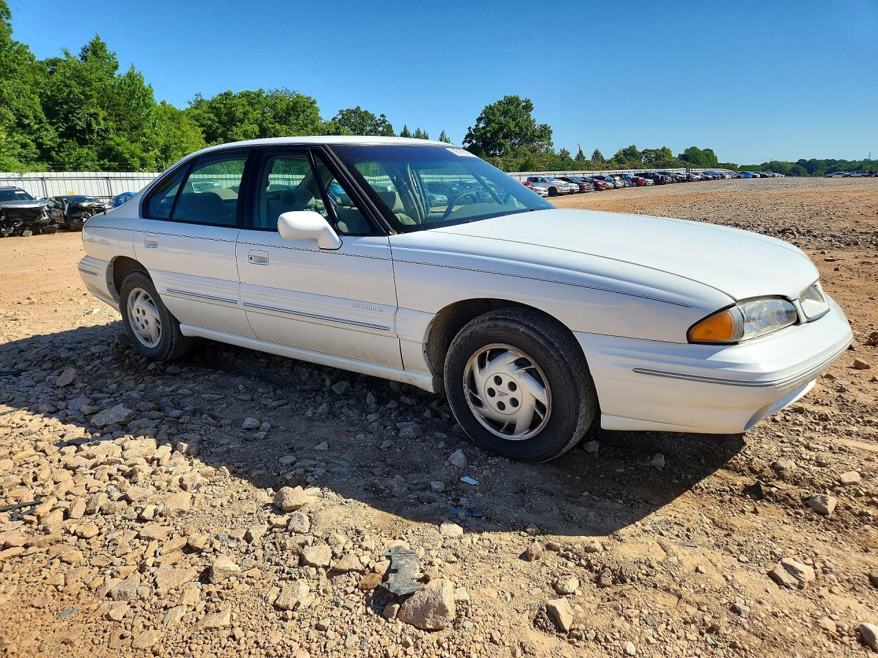 Pontiac Bonneville Se