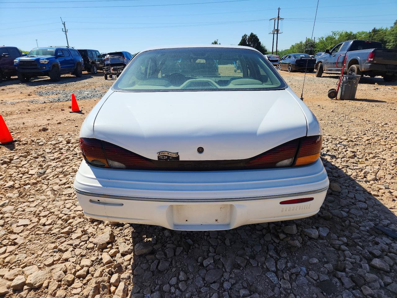 Pontiac Bonneville Se