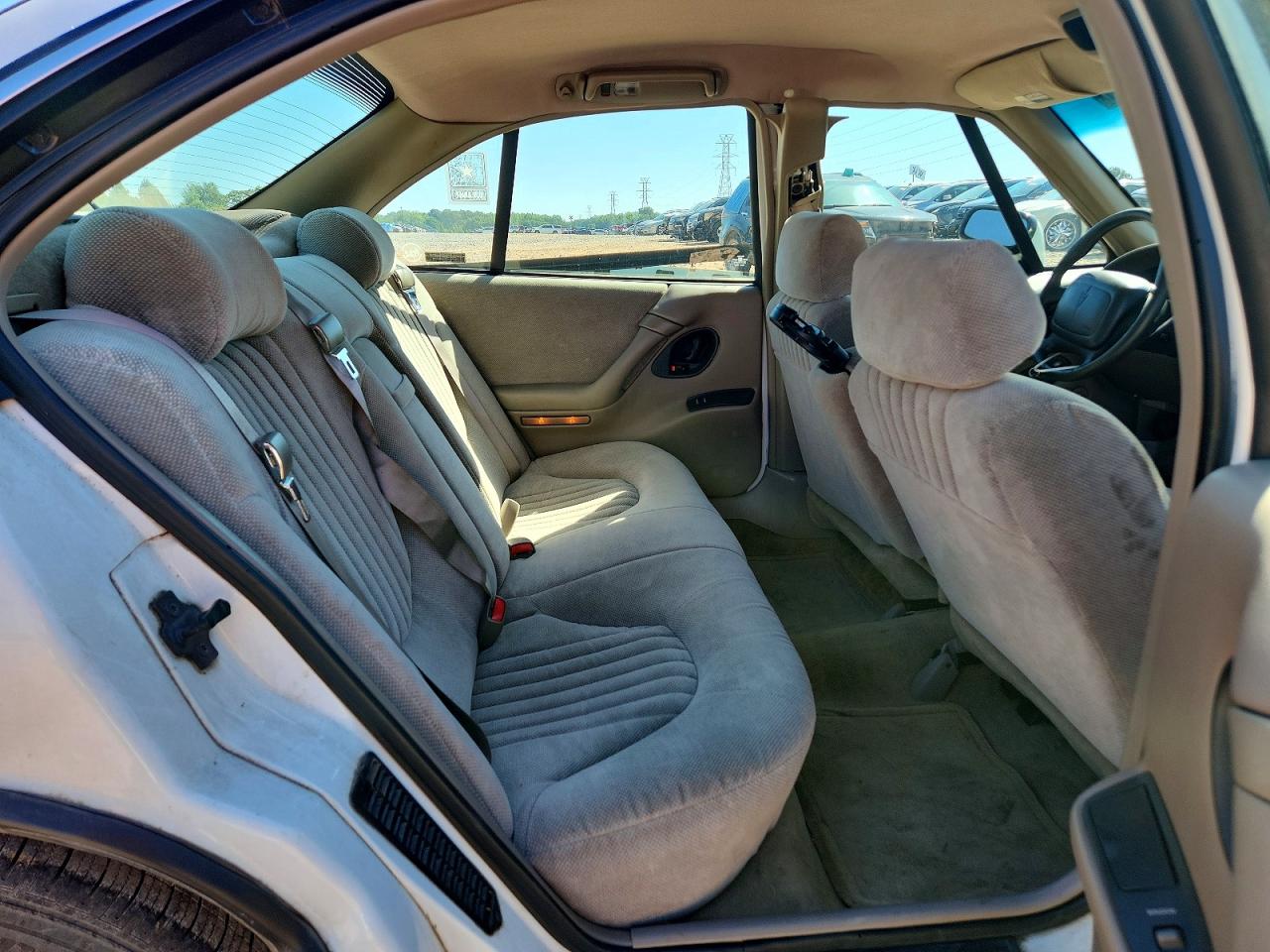Pontiac Bonneville Se