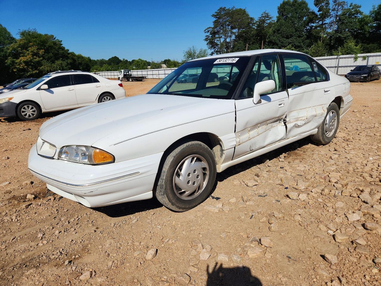 Salvage Pontiac Bonneville Image