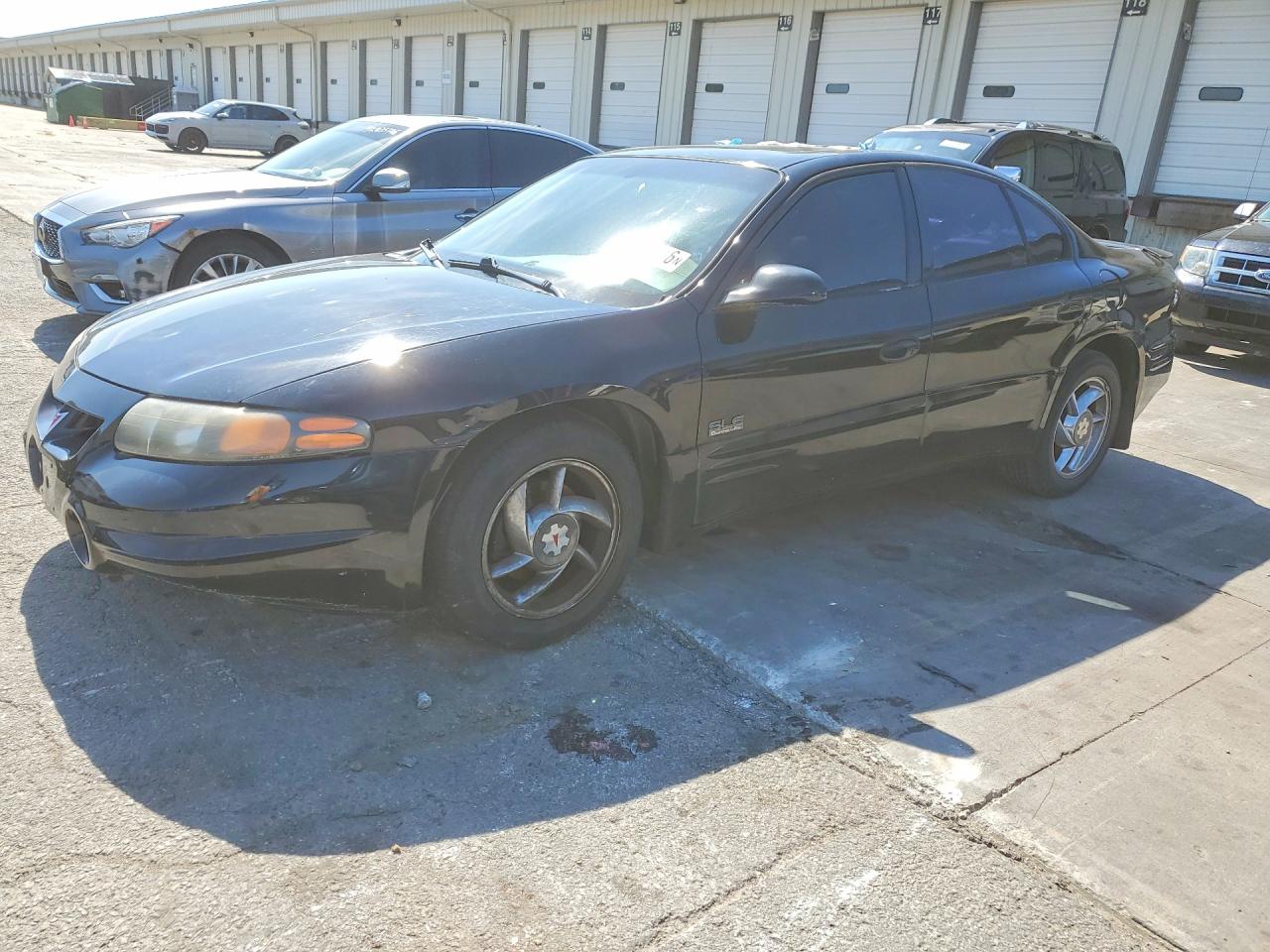Salvage Pontiac Bonneville Image
