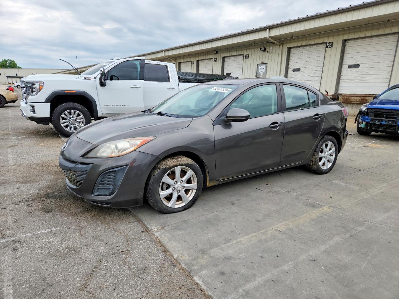 Salvage Mazda 3 Image