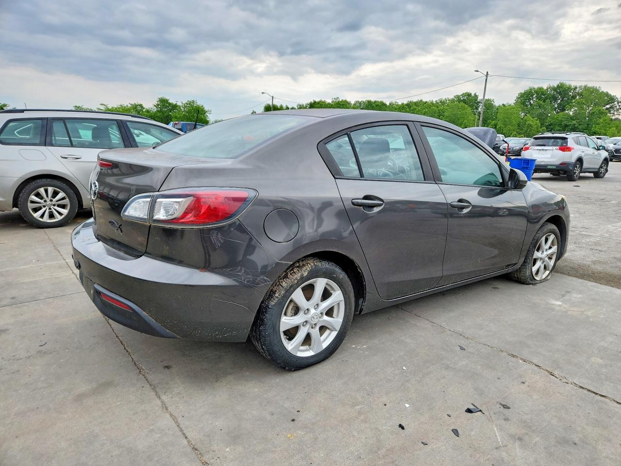 Mazda 3 I
