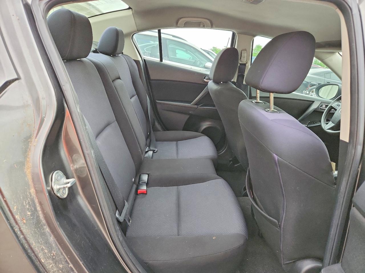 Mazda 3 I