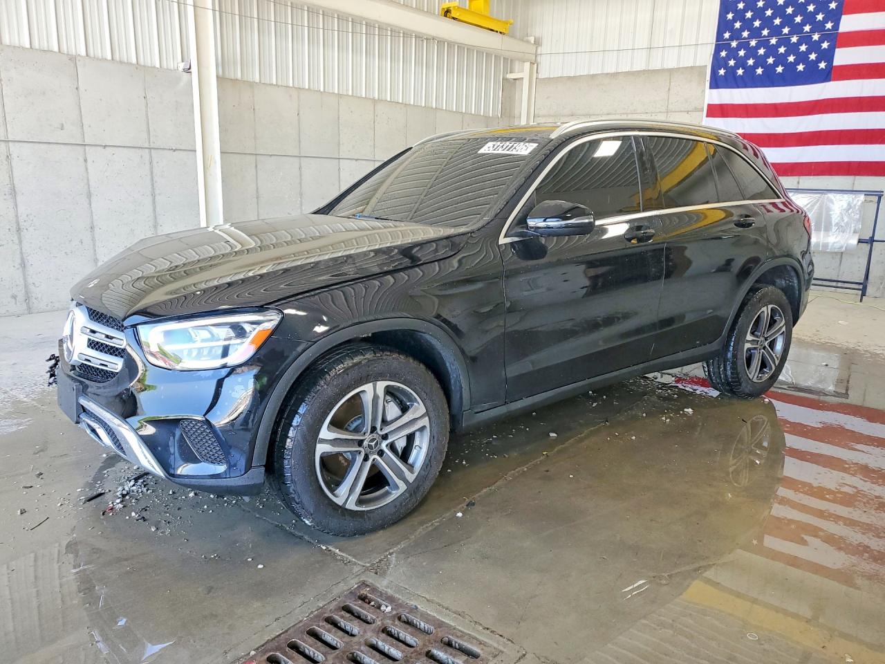 Salvage Mercedes-Benz GLC Image